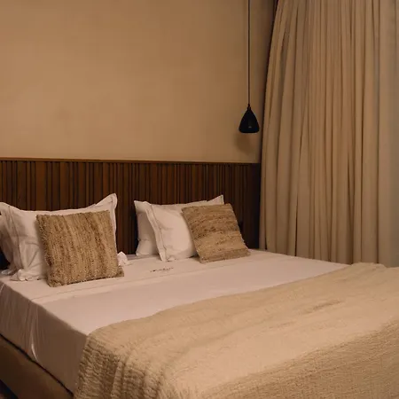 Valerozo - Exclusive Beachside Experience Amoudi